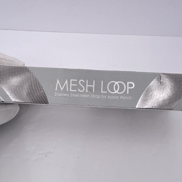 PRESS PLAY MESH MAGNETIC LOOP STAINLESS STEEL MESH STRAP FOR APPLE WATCH, SILVER - Picture 6 of 13